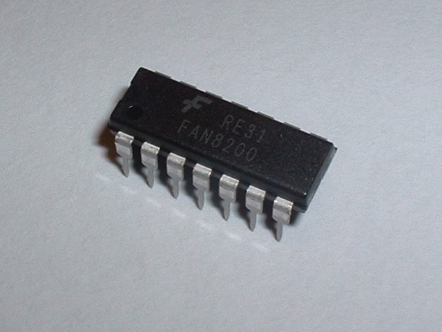 FAN8200 Dual H-Bridge IC